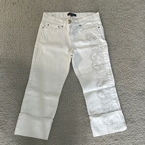 Daisy Fuentes White Cropped Ankle Jeans